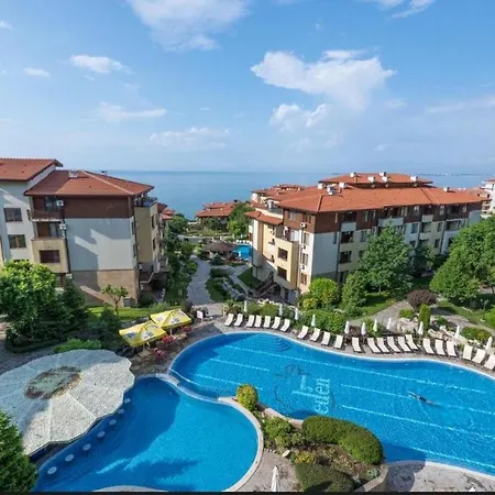 Garden Of Eden - Panorama C2 Apartment